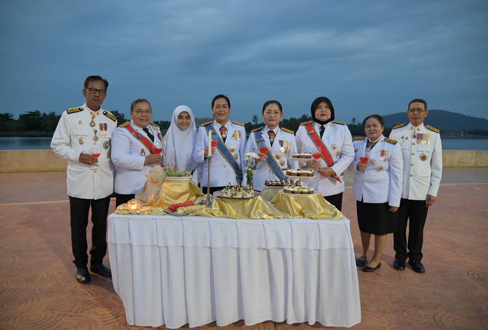 จังหวัดนราธิวาส จัดงานสโมสรสันนิบาตเฉลิมพระเกียรติพระบาทสมเด็จพระเจ้าอยู่หัว เนื่องในโอกาสพระราชพิธีมหามงคลเฉลิมพระชนมพรรษา 6 รอบ 28 กรกฎาคม 2567