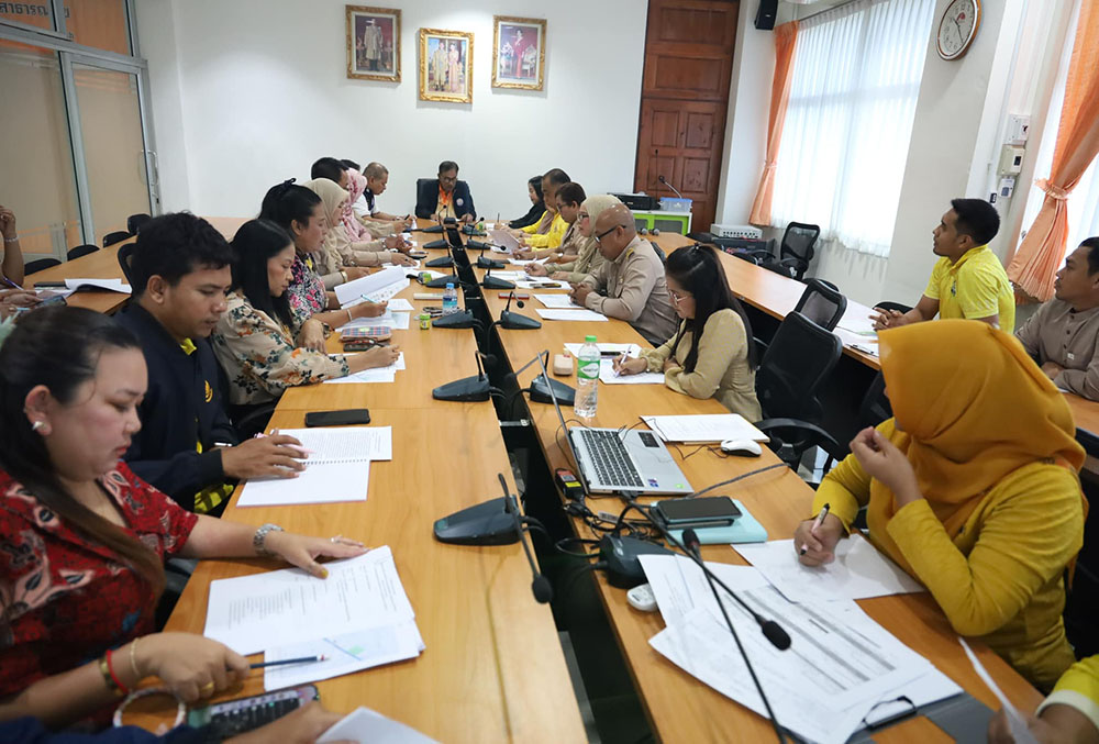 องค์การบริหารส่วนจังหวัดนราธิวาส จัดประชุมเตรียมความพร้อม โครงการมหกรรมตาดีกาสัมพันธ์ 5 จังหวัดชายแดนภาคใต้