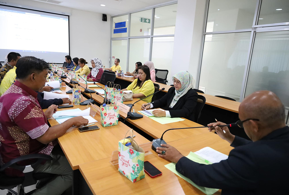 องค์การบริหารส่วนจังหวัดนราธิวาส โดยกองยุทธศาสตร์และงบประมาณ จัดประชุมคณะกรรมการสนับสนุนการจัดทำแผนพัฒนาองค์การบริหารส่วนจังหวัดนราธิวาส ครั้งที่ 3/2567